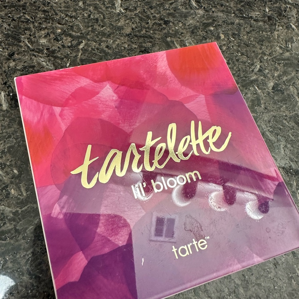 Tarte Tartelette In Bloom Palette - Pink and Purple